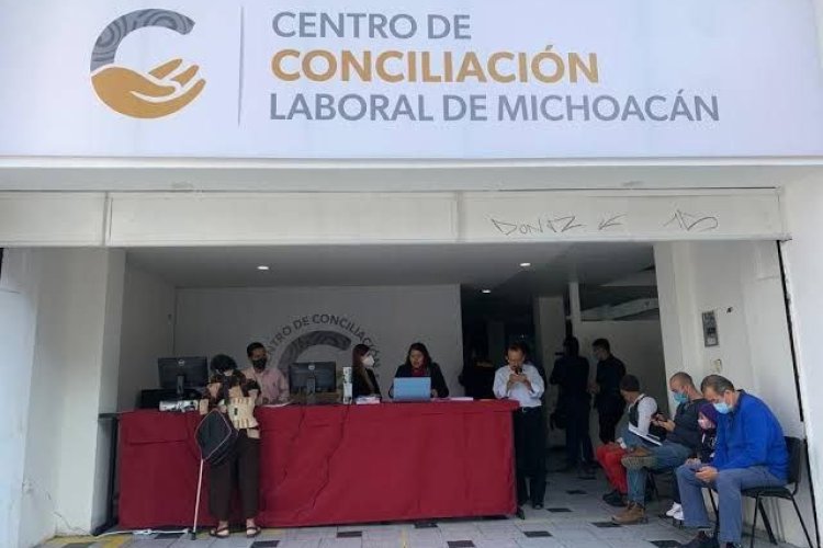 Trabajadores inconformes en Michoacán