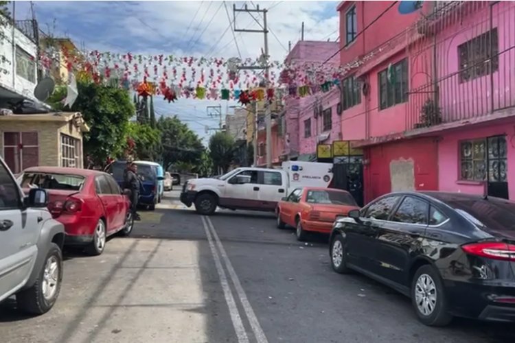 Encuentran cadáveres de dos mujeres en un refrigerador en Tlalnepantla, Edomex