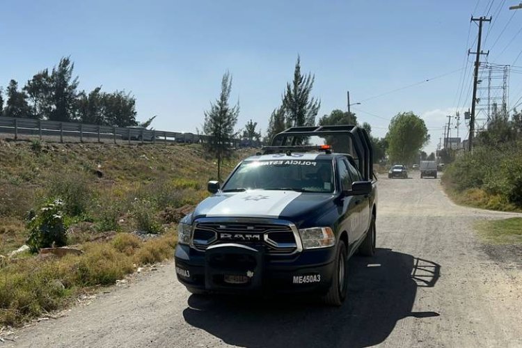 Encuentran a dos hombres muertos cerca de la autopista en Texcoco, Edomex
