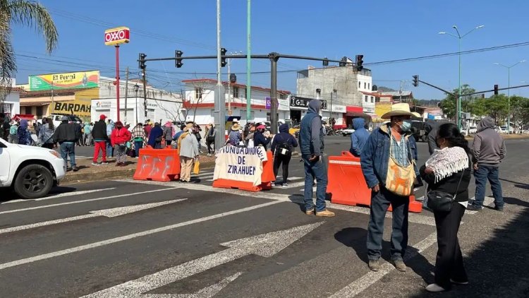 Bloqueos carreteros por injusticias