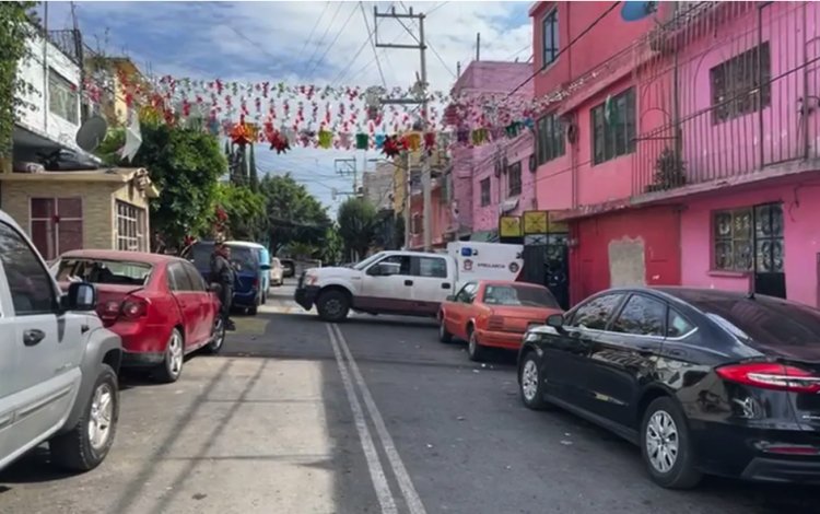 Encuentran cadáveres de dos mujeres en un refrigerador en Tlalnepantla, Edomex