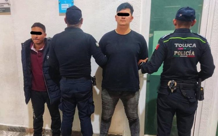 Capturan a dos presuntos extorsionadores colombianos en Toluca, Edomex