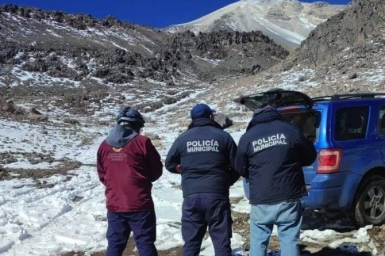 Encuentran sin vida al guía de los alpinistas que se perdieron en el Pico de Orizaba