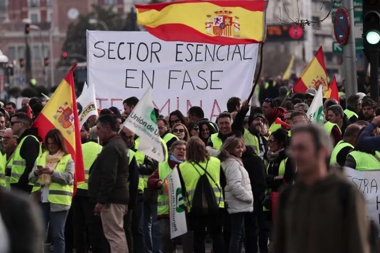 Protestas de agricultores se extienden a España