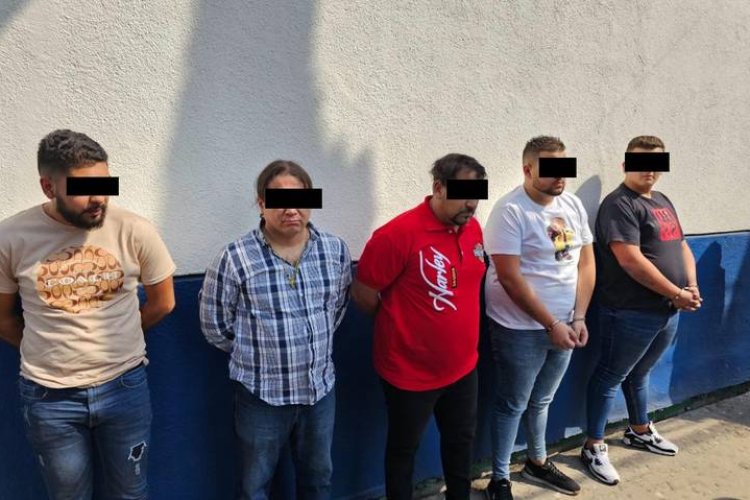 Detienen a banda dedicada al robo y venta de automóviles en la CDMX