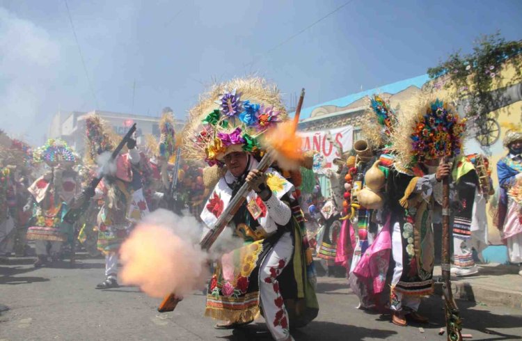 Prohibido uso de pólvora y consumo de alcohol en carnavales de Puebla capital