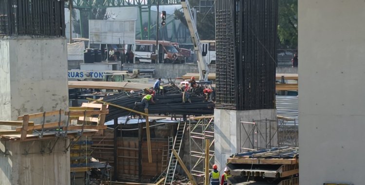 Accidente en construcción del Trolebús en CETRAM Santa Martha deja varios lesionados