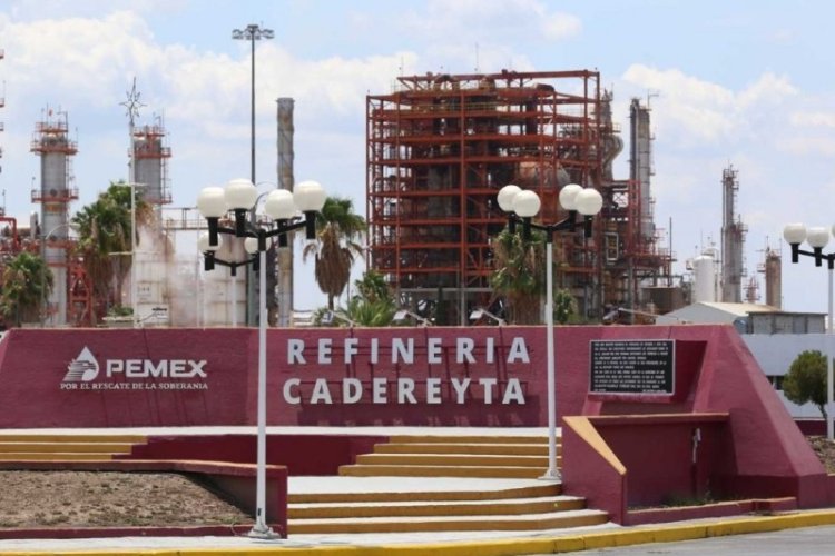 Clausuran refinería estatal Pemex en Cadereyta, NL por negarse a inspección ambiental