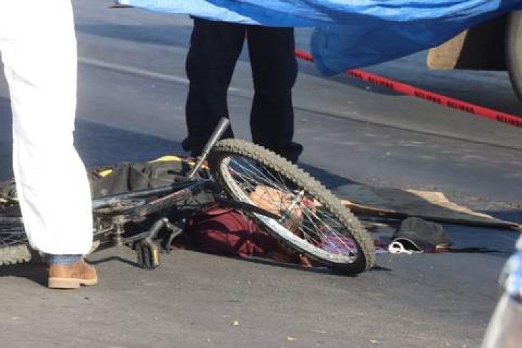 Ciclista muere tras ser atropellado en la Central de Abasto en la CDMX