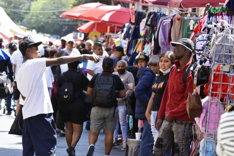 Autoridades y comerciantes del Centro Histórico buscan mejorar la vialidad en Apartado y Argentina