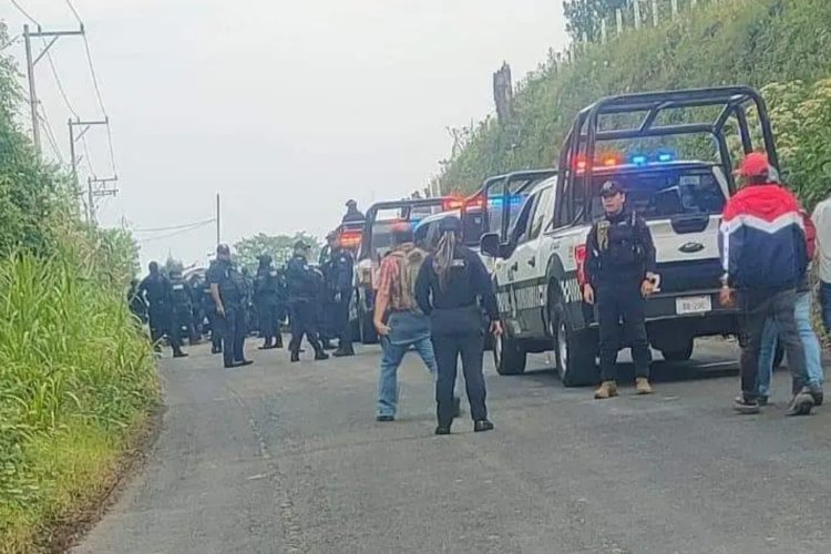 Tiene más de 20 horas cerrada la carretera federal Totutla-Fortín de las Flores