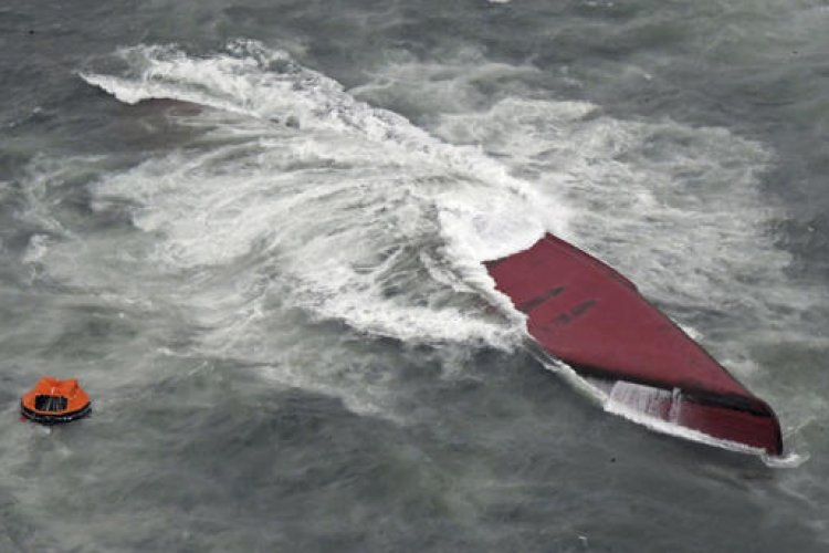 Naufragio de buque surcoreano en costas de Japón deja varios muertos y desaparecidos