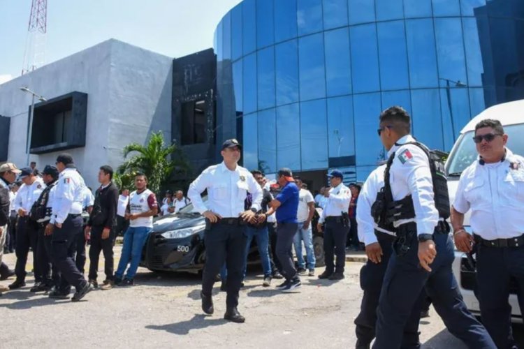 Protesta contra Secretaria de Seguridad en Campeche se extiende contra la Gobernadora