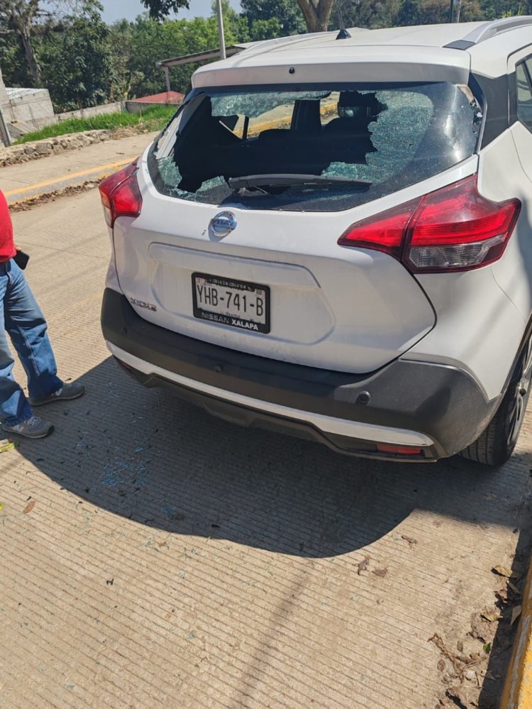 Roban y vandalizan escuela telesecundaria de Xalapa