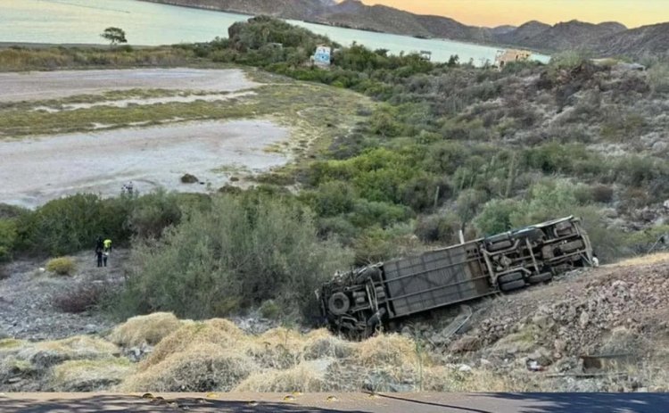 Accidente en mirador de Juncalito, Loreto, deja a 46 heridos y un fallecido en Baja California Sur