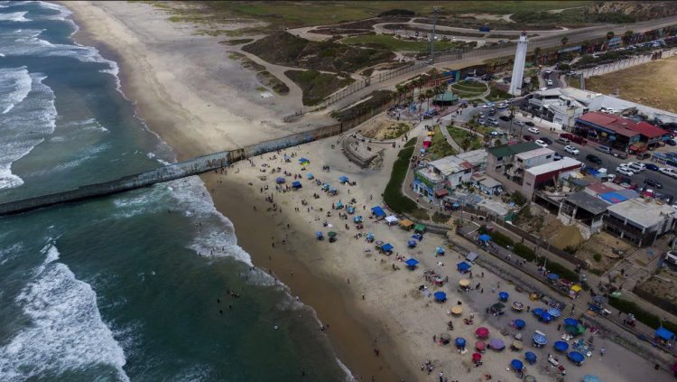 Por altos niveles de contaminación cierran playas en Baja California