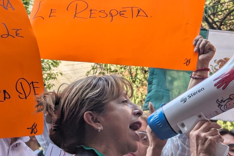 Fotogalería: Protestan en la CDMX contra allanamiento a sede diplomática en Ecuador