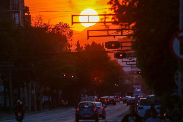 Habrá lluvias y continuará la onda de calor este lunes 15 de abril