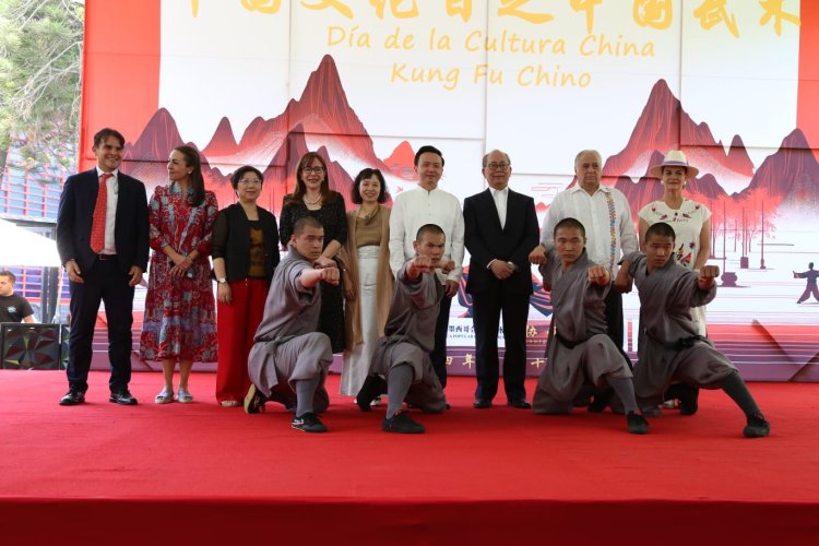 Celebran el Día de la Cultura China en México con muestra de Kung Fu