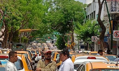 Ante omisión de autoridades taxistas toman de nuevo las calles de Tuxtla Gutiérrez