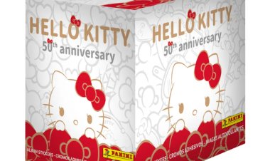 Panini presentó un nuevo álbum de figurillas de Hello Kitty en su 50 aniversario