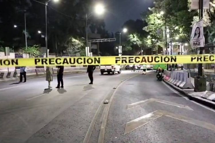 Policía de la CDMX muere al chocar contra autobús RTP