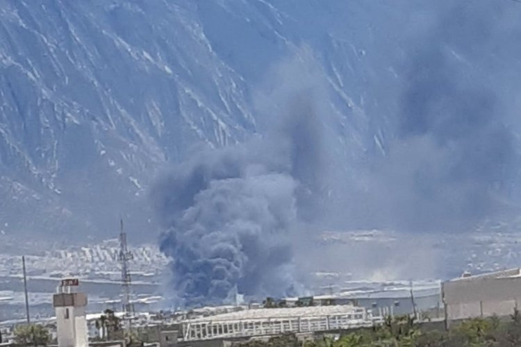 Reportan gran incendio en Santa Catarina en Nuevo León