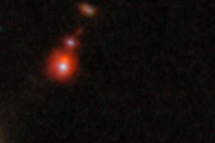 Descubrieron fusión de dos enormes agujeros negros que datan del principio del universo