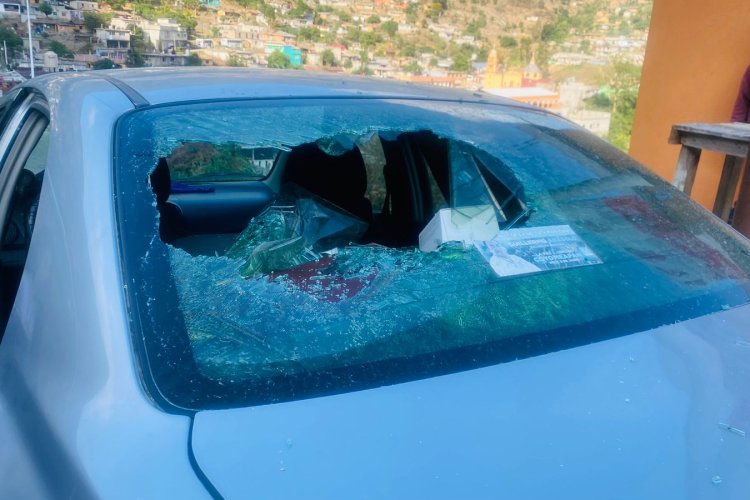 Policía de Coyomeapan y candidata del PT atacan a balazos a pobladores