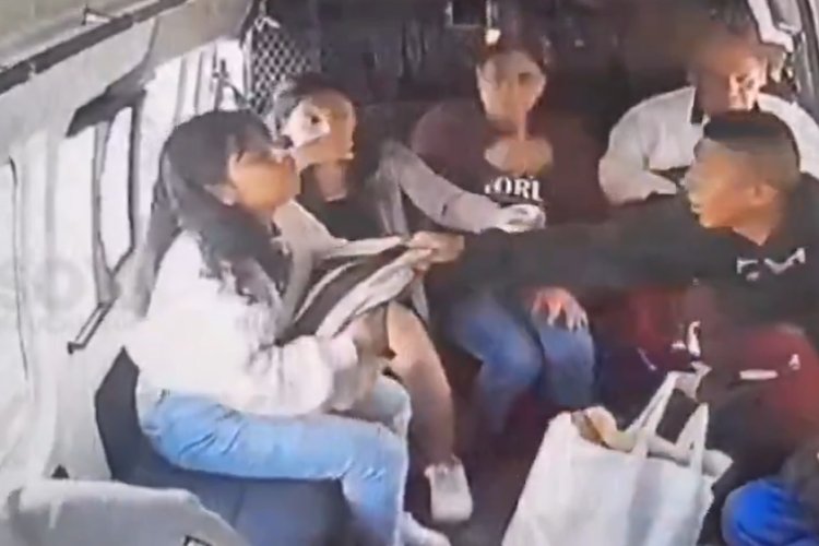 Estudiantes piden que les dejen sus apuntes durante asalto en Naucalpan