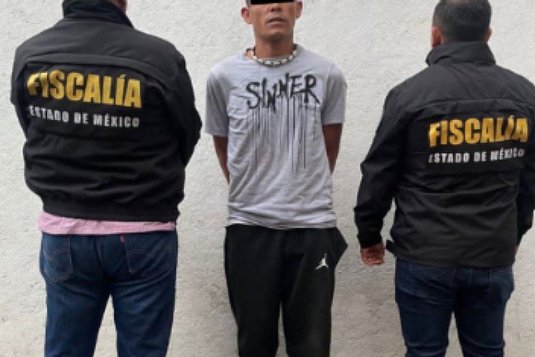 Detuvieron a asaltante que robó mochilas a estudiantes en combi de Naucalpan