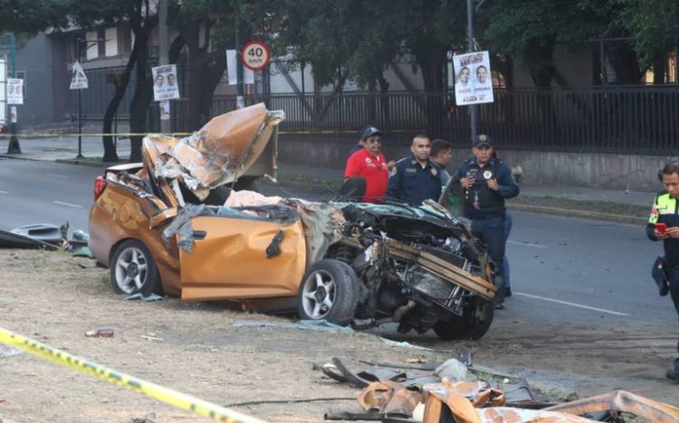 Un muerto y dos heridos deja choque en Eje Central de la CDMX
