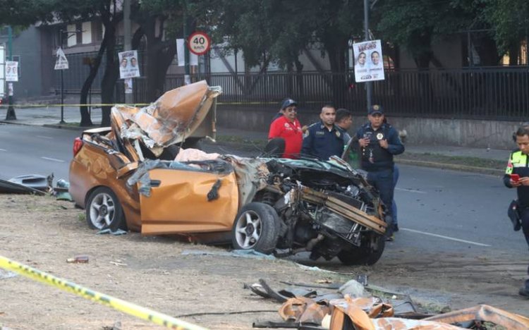 Un muerto y dos heridos deja choque en Eje Central de la CDMX