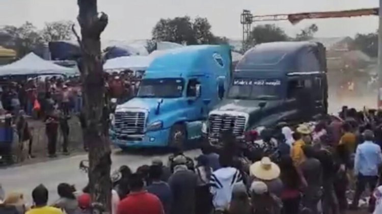 Tráiler mata a varias personas durante arrancones clandestinos en Hidalgo