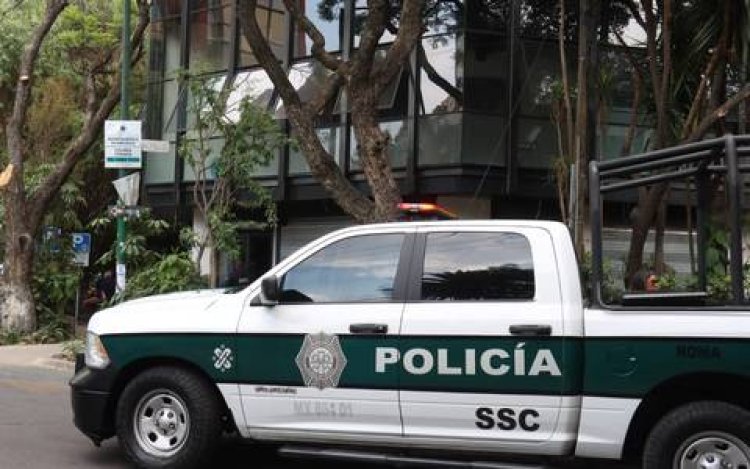 Joven muere electrocutado mientras pintaba una pared en la Condesa