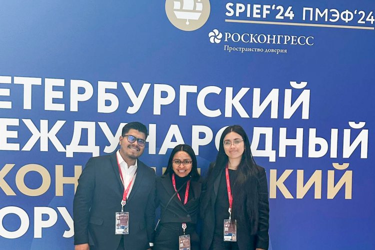 Economistas mexicanos presentes en Foro Económico Internacional de San Petersburgo