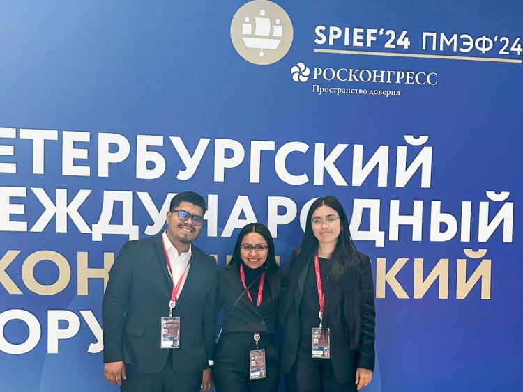Economistas mexicanos presentes en Foro Económico Internacional de San Petersburgo