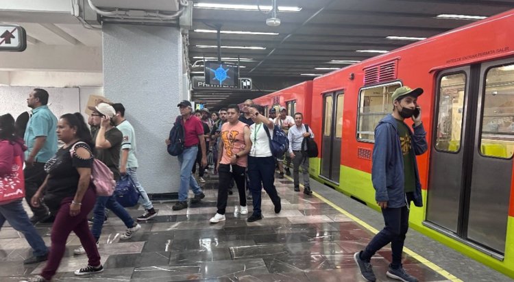Caos en la Línea 9 por desalojo de trenes en la estación Chabacano