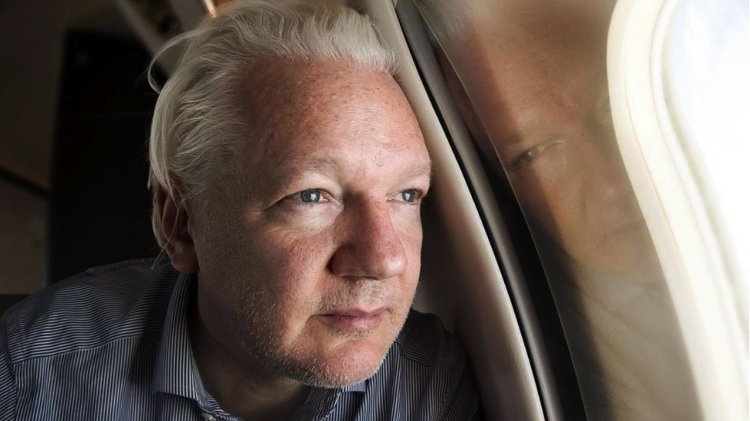 Fotogalería: Liberan a Julian Assange, fundador de Wikileaks
