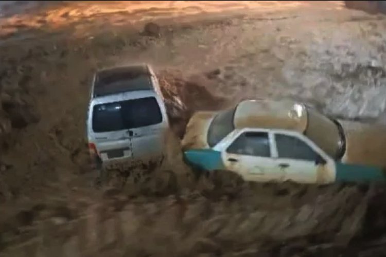 Fuerte lluvia provoca inundaciones en Tlapa, Guerrero; reportan desaparecidos