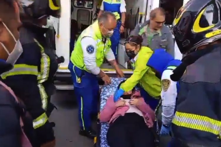 Chocan dos autobuses “por echar carreritas” en la alcaldía Cuauhtémoc; hay varios lesionados
