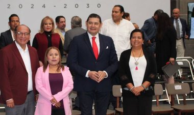 Presenta Alejandro Armenta a primeros integrantes de su cabildo