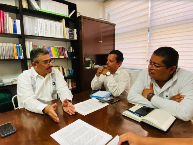 Entrega pliego petitorio Movimiento Antorchista de Guerrero y solicita audiencia con la gobernadora