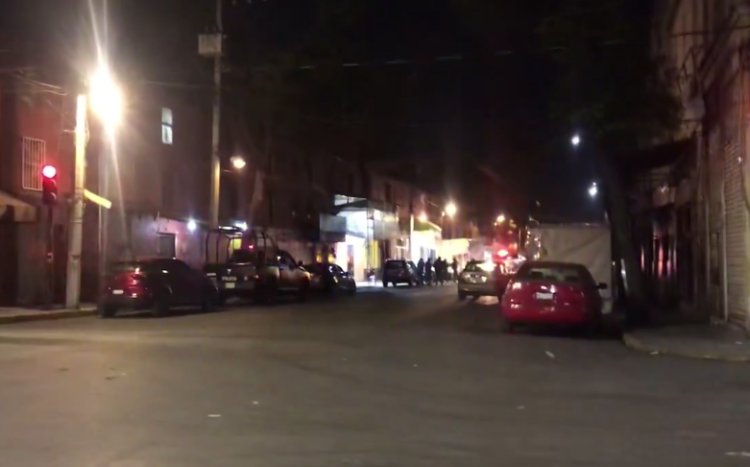 Matan a tres en vecindad del Centro Histórico de la CDMX