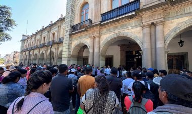 Condenan organizaciones agresión y desalojo de estudiantes en Oaxaca