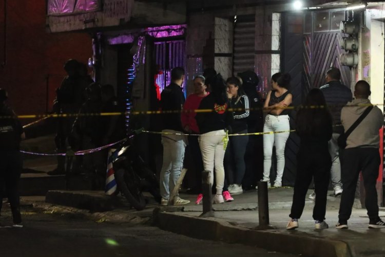 Matan a balazos a dos personas que se encontraban en barbería de Naucalpan