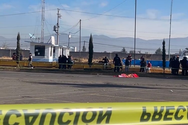 Mujer joven muere en Central de Abasto de Toluca luego de ser atropellada