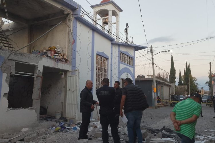 Explosión en capilla de Chalco deja dos heridos y daños materiales