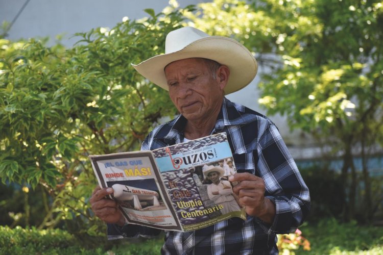 La revista de análisis político buzos de la noticia cumple 25 años de vida