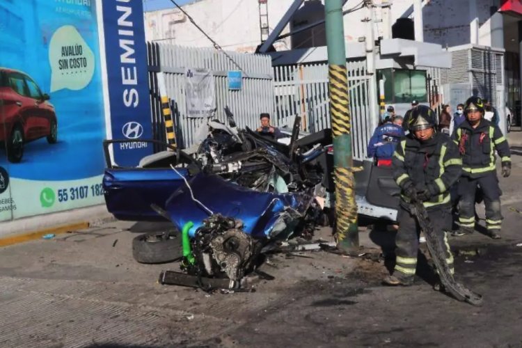Choque cerca del aeropuerto de la CDMX deja cuatro jóvenes muertos